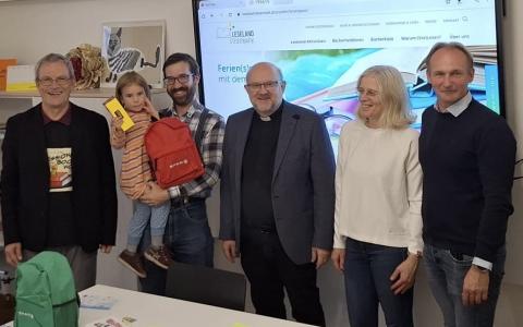 Hier ist ein Bild von einer Leseaktion.