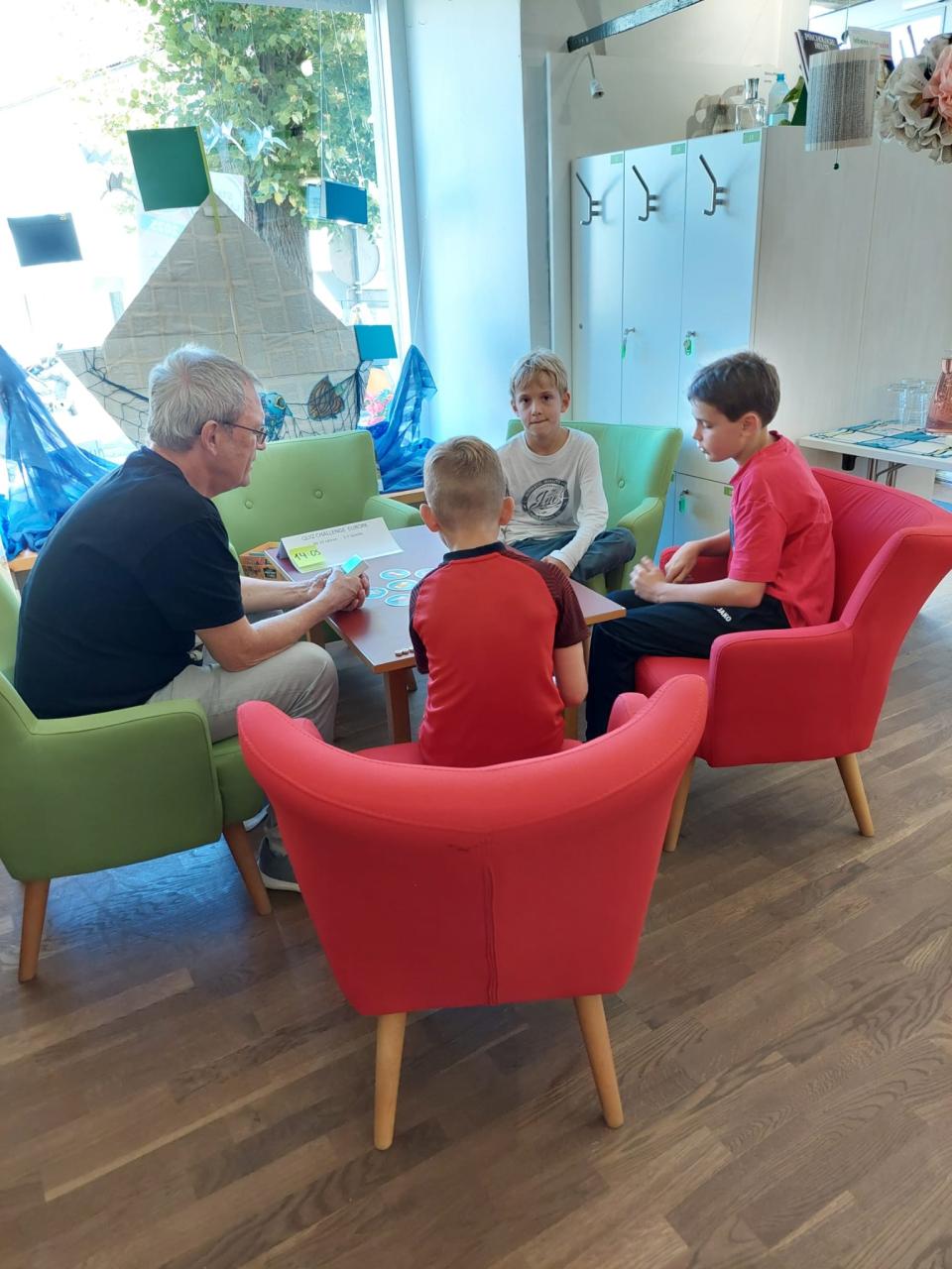 Hier ist ein Bild von einer Leseaktion.