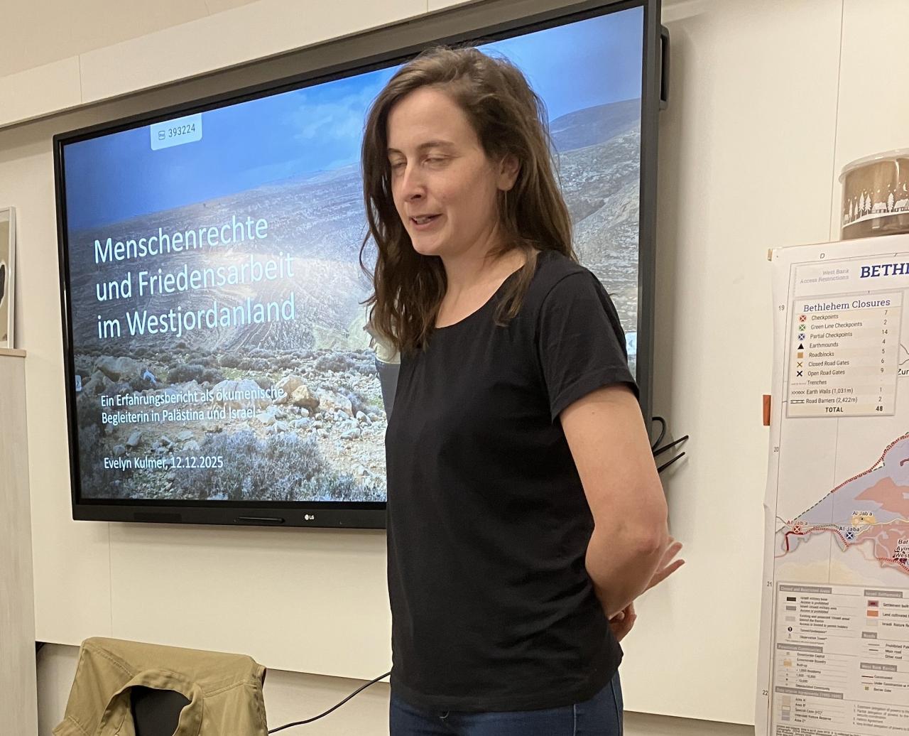 Hier ist ein Bild von einer Veranstaltung zu KI.