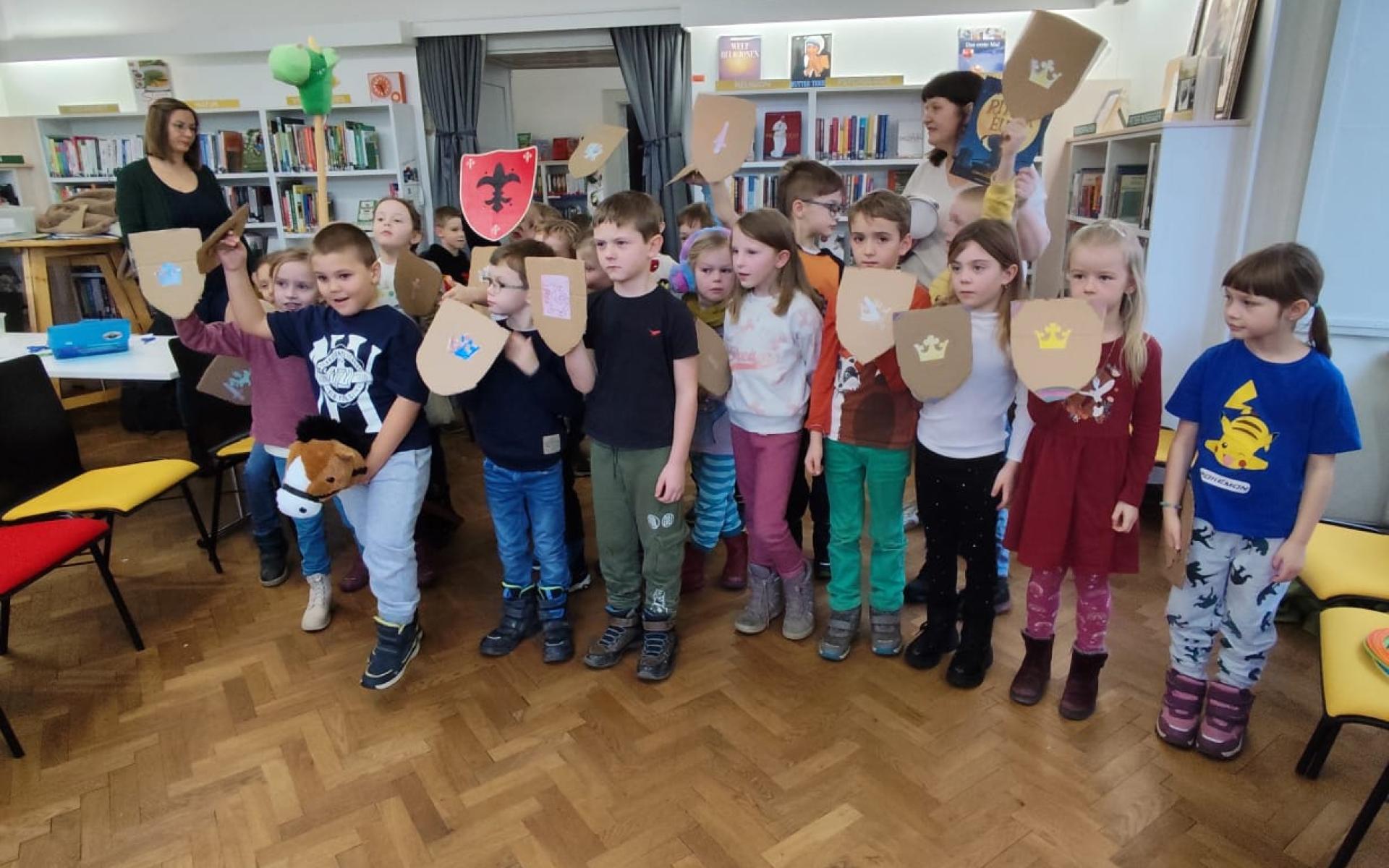 Hier ist ein Bild von einer Veranstaltung zu sehen.